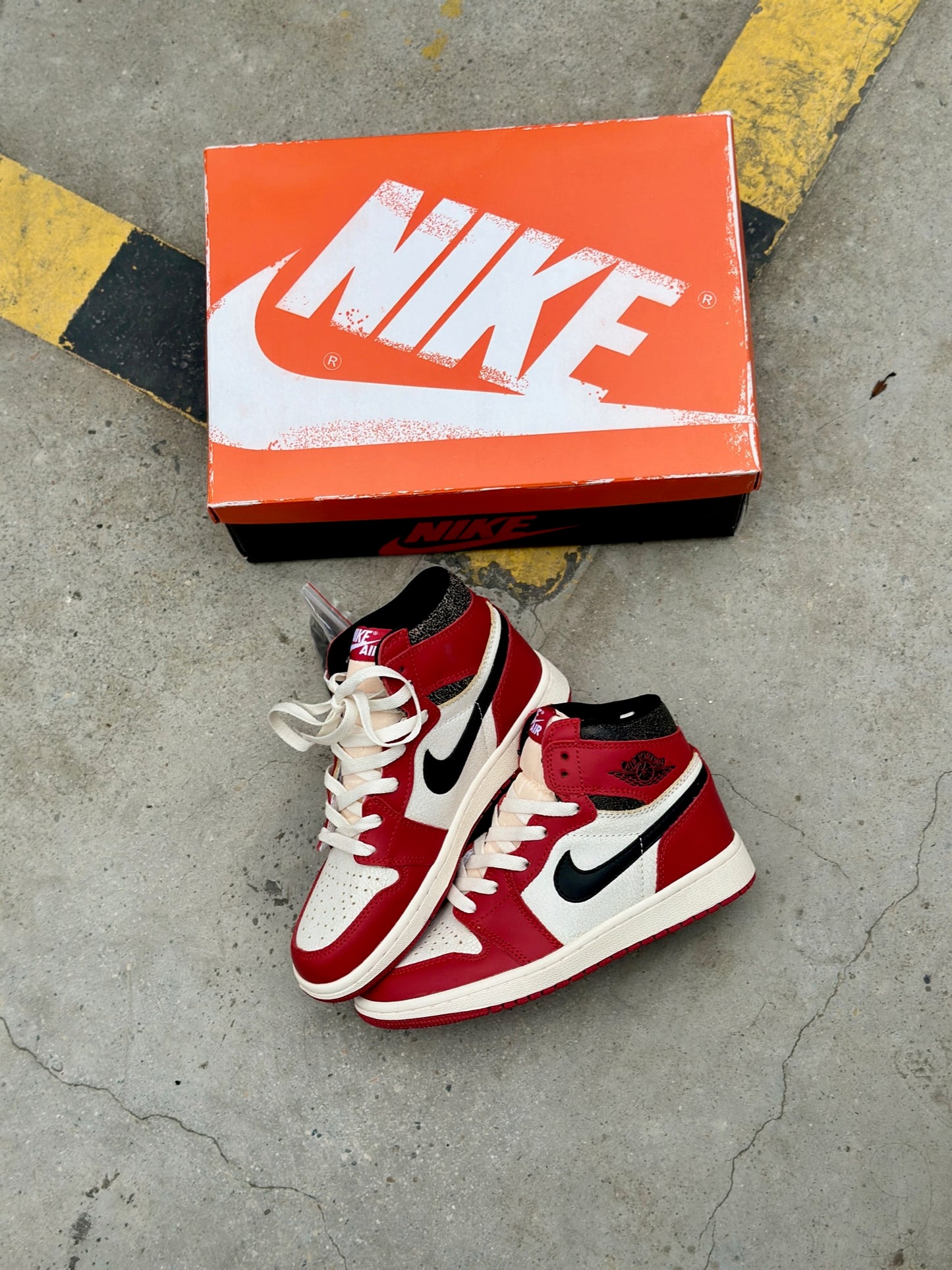 Air Jordan 1 Lost And Found