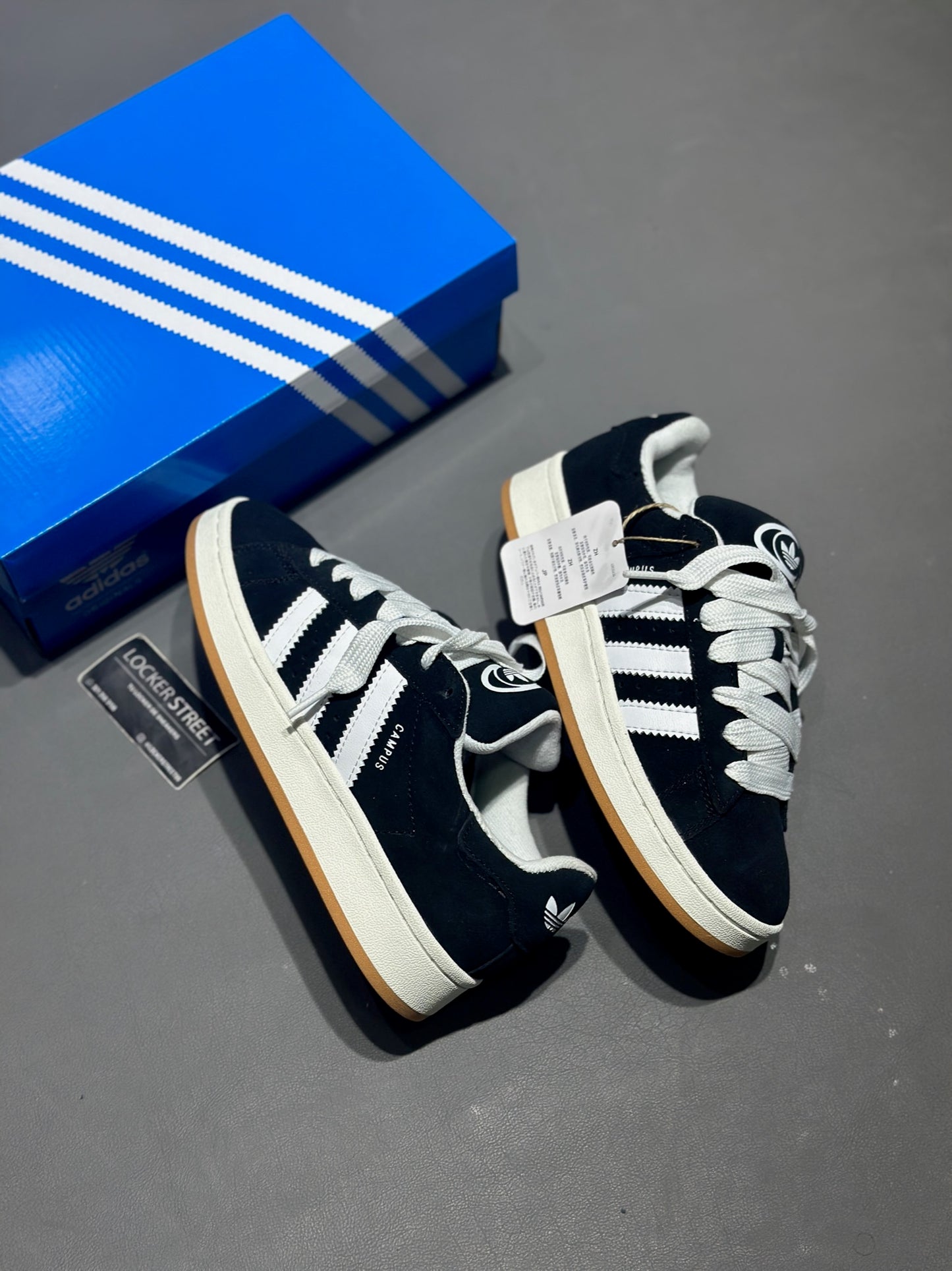 Adidas Campus 00s