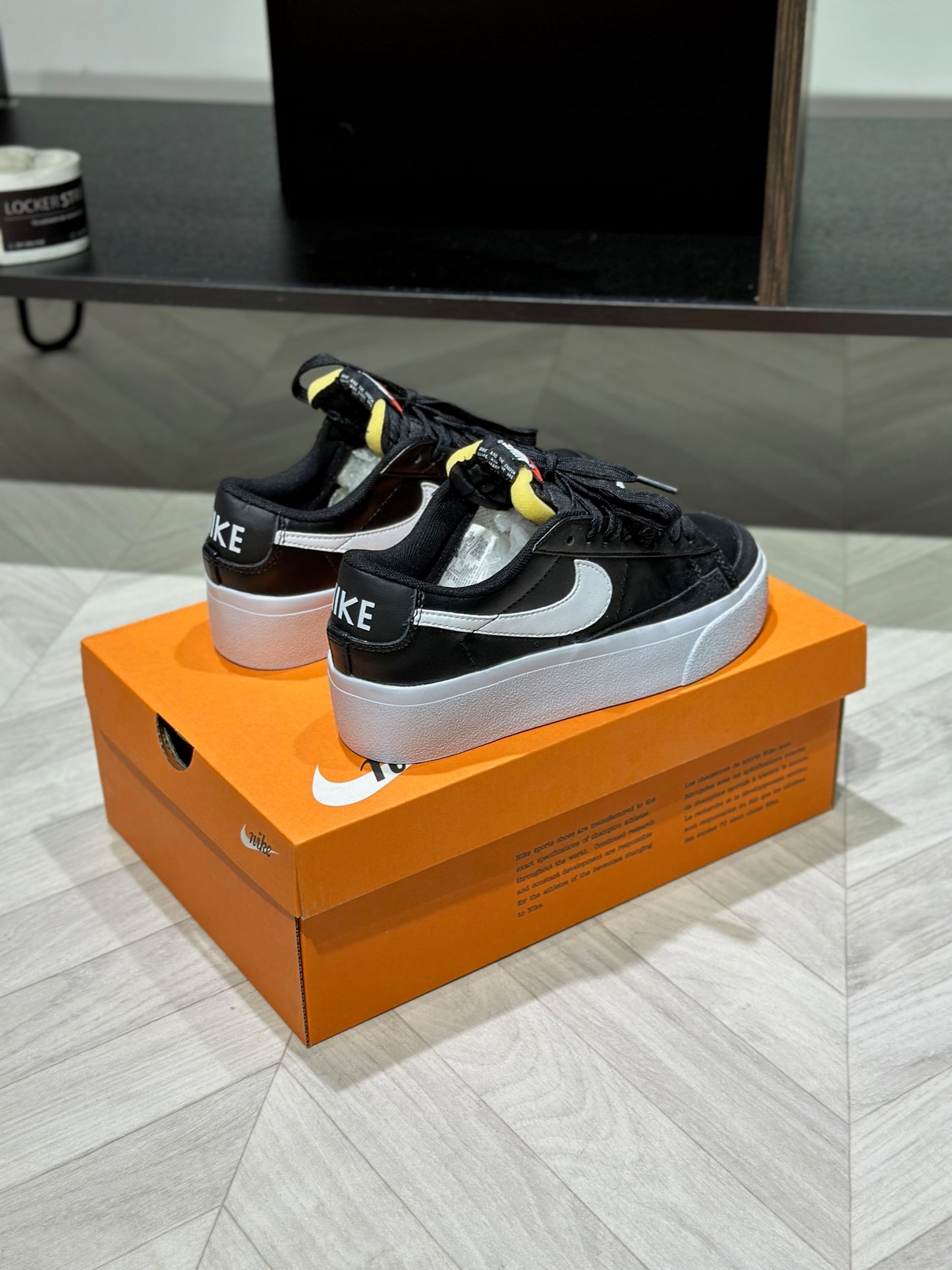 Nike Blazer Low Platform