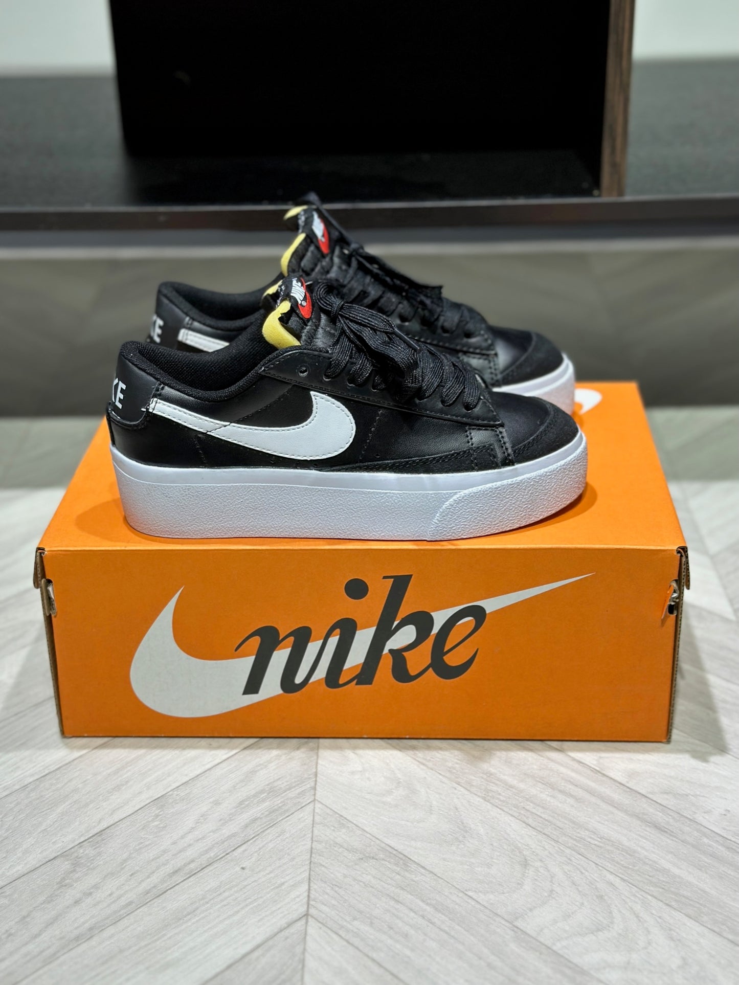 Nike Blazer Low Platform