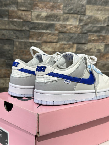 Nike Dunk Low Ivory Hyper Royal