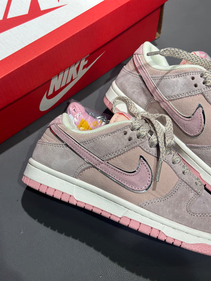 Nike Dunk Low Pink