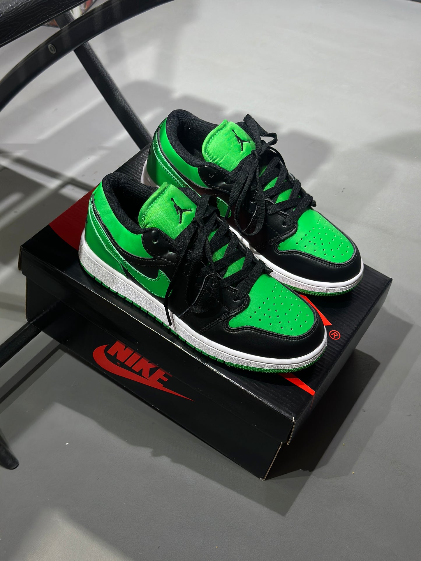 Air Jordan 1 Black Lucky Green