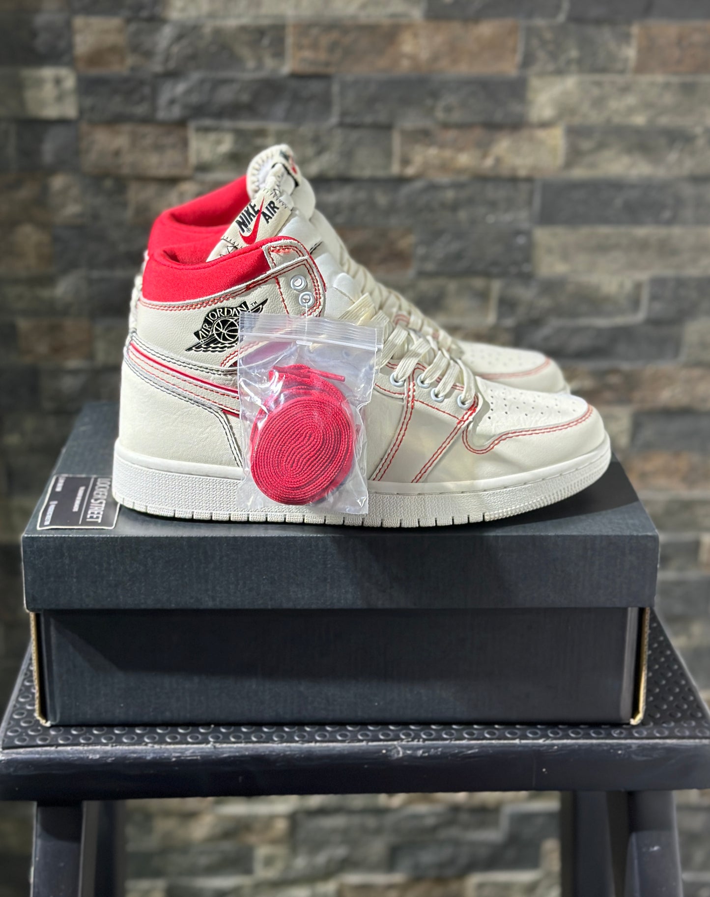 Air Jordan 1 Phanton